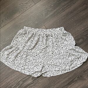 Umgee Monochrome Spotted Shorts